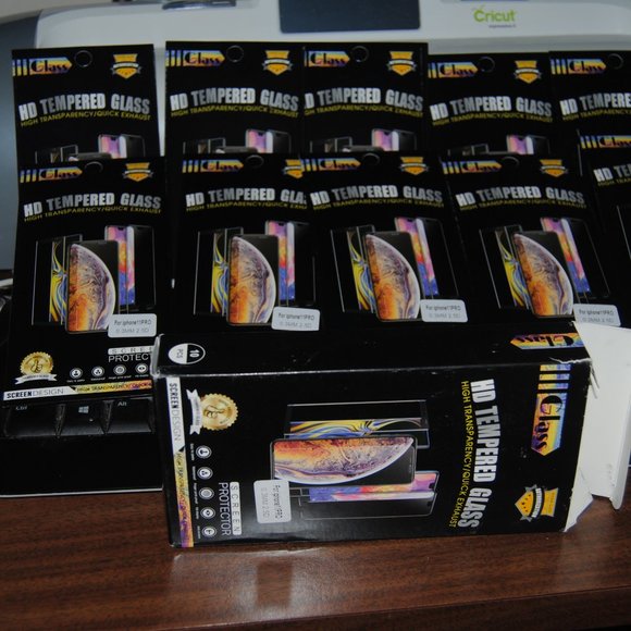 iphone 11 pro tempered glass - Picture 4 of 4